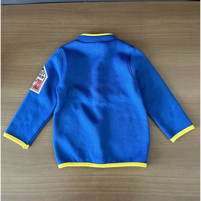 キッズ　ジップアップ　上着　ブルー　ミッキー  サイズ95 キッズ/ベビー/マタニティのキッズ服男の子用(90cm~)(ジャケット/上着)の商品写真