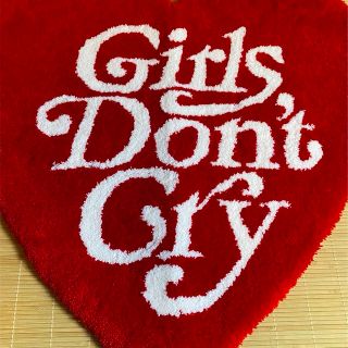 買取 高額 Girls DonT Cry ガールズトントクライ ラグマット ラグ