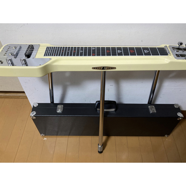 Guyatone グヤ6弦スチールギター　スタンド　ケース付