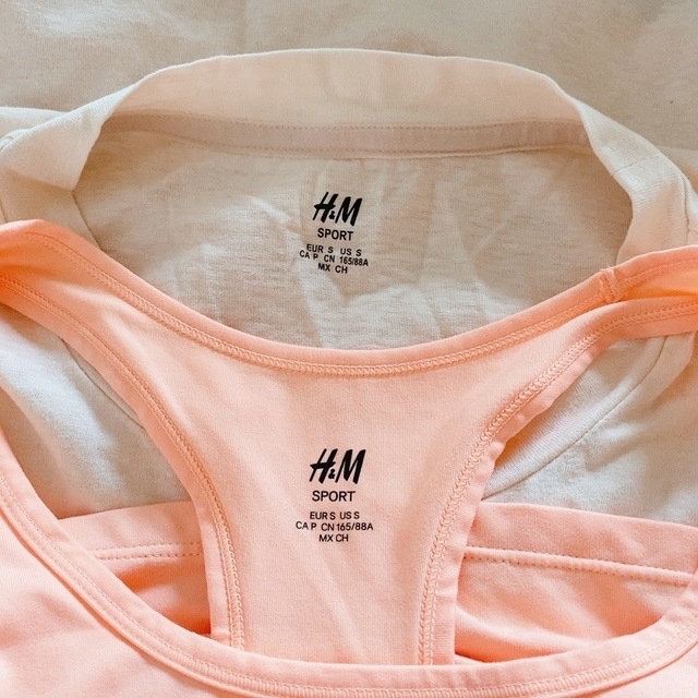 H&M(エイチアンドエム)の【2枚セット】スポーツウェア レディースのトップス(タンクトップ)の商品写真