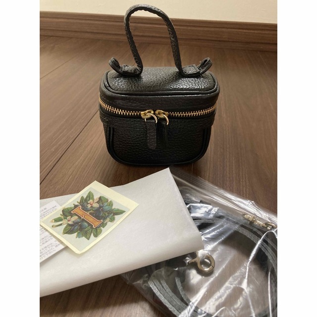 美品 chiiiibag マイクロバニティ BLACK チーバッグ-