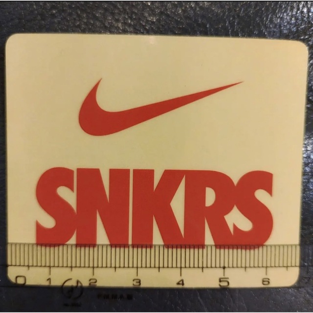 NIKE(ナイキ)のNIKE SNKRS 　限定配布ステッカー　ナイキ公式　スニーカーズ　シール エンタメ/ホビーのコレクション(ノベルティグッズ)の商品写真
