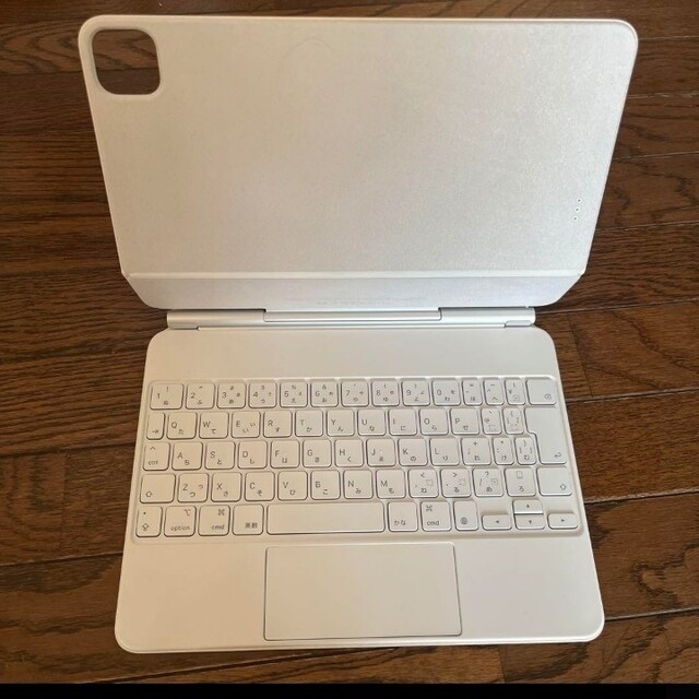 Apple(アップル)のApple MJQJ3J/A 11マジックキーボード11magickeybo スマホ/家電/カメラのスマホアクセサリー(iPadケース)の商品写真