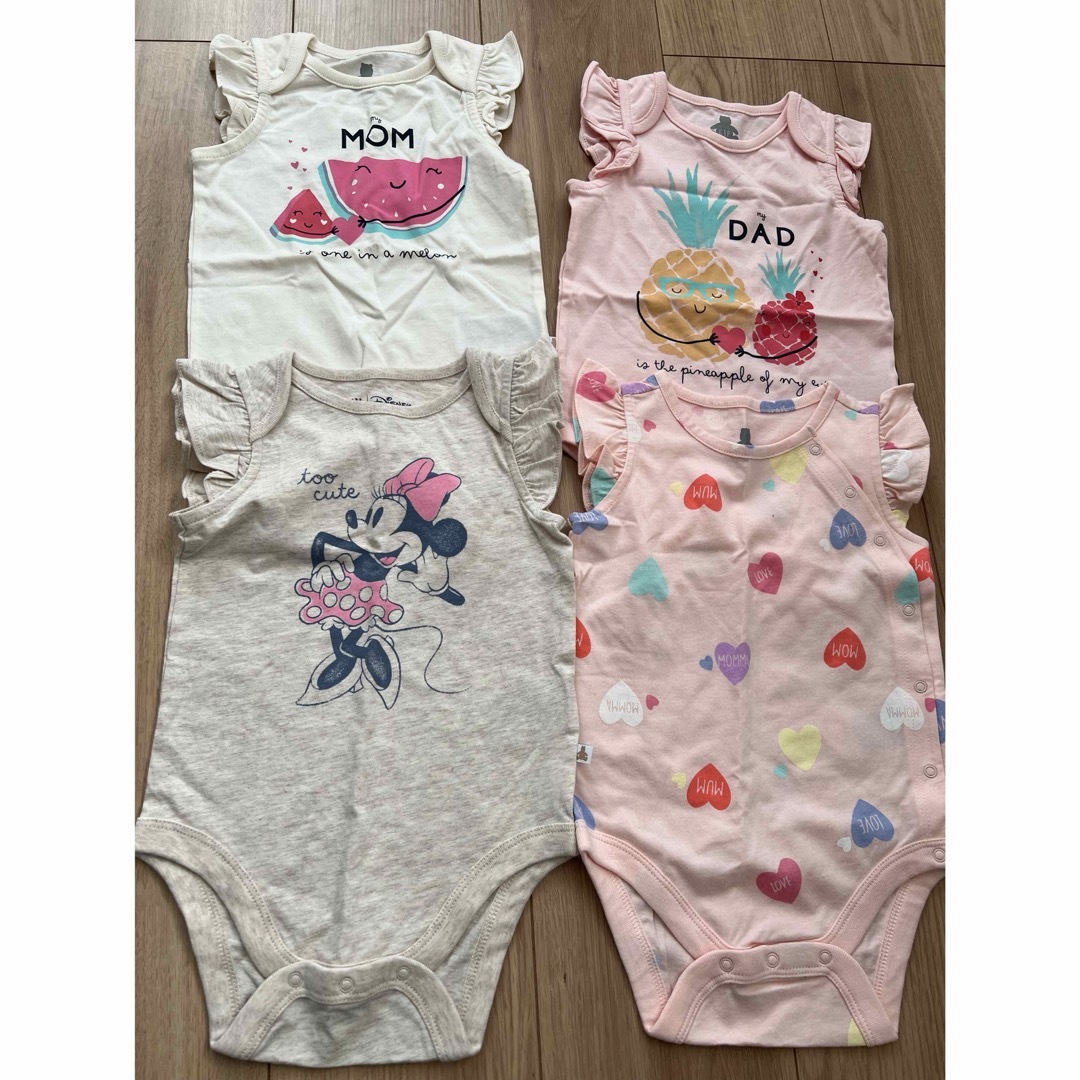 babyGAP(ベビーギャップ)のGAP ロンパース　80 4枚セット キッズ/ベビー/マタニティのベビー服(~85cm)(ロンパース)の商品写真