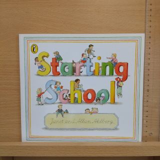 ★ 洋書 英語 絵本 Starting School 小学校 ペーパーバック(洋書)