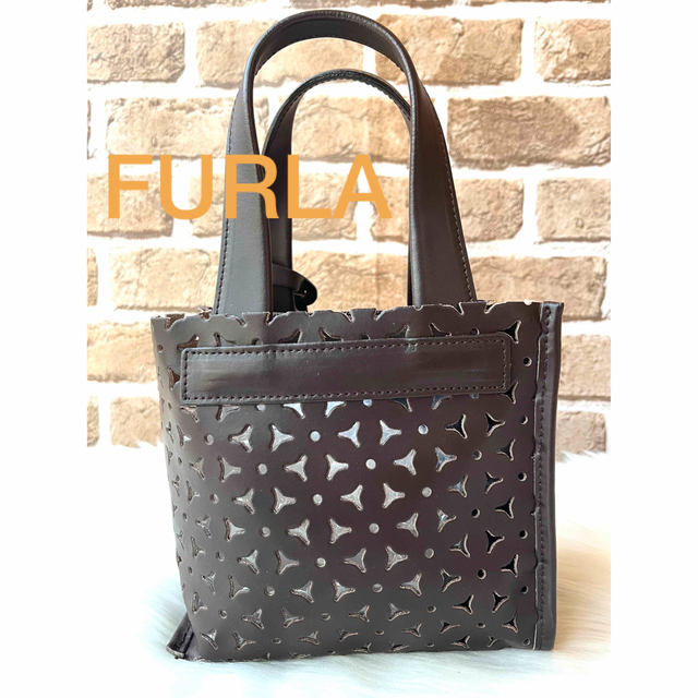 Furla(フルラ)のFURLA フルラ 型抜き パンチング ミニ トートバッグ レディースのバッグ(トートバッグ)の商品写真