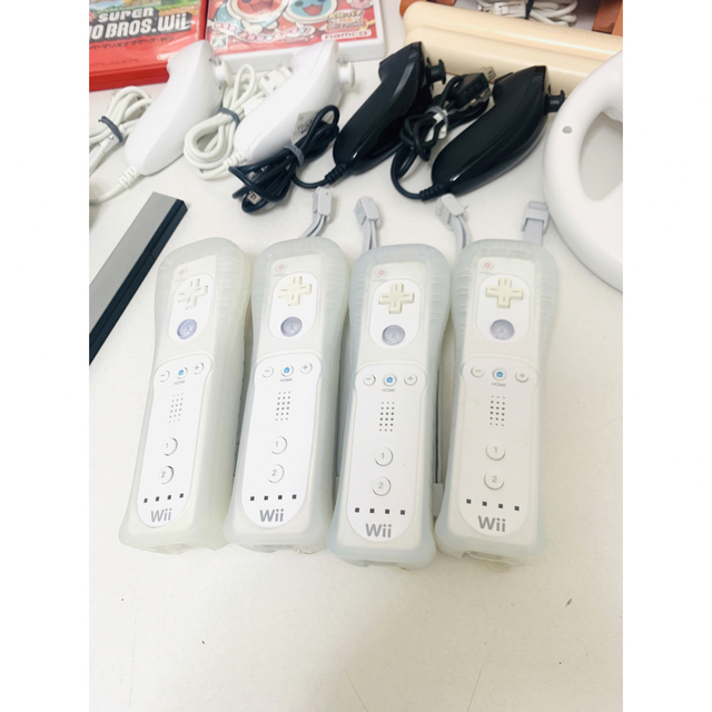 任天堂 Wii 本体 ハンドル4 タタコン2 Wiiリモコン4 遊べるセットの ...