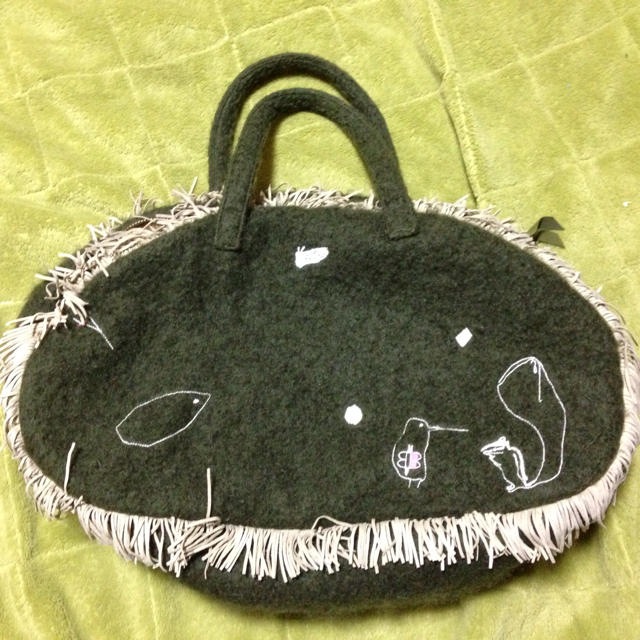mina perhonen(ミナペルホネン)のミナ フリンジバッグ レディースのバッグ(ボストンバッグ)の商品写真