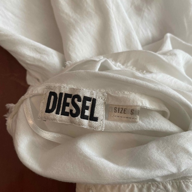 DIESEL(ディーゼル)の専用　Diesel  レースアップ　カットソー　フリンジ　 レディースのトップス(カットソー(半袖/袖なし))の商品写真