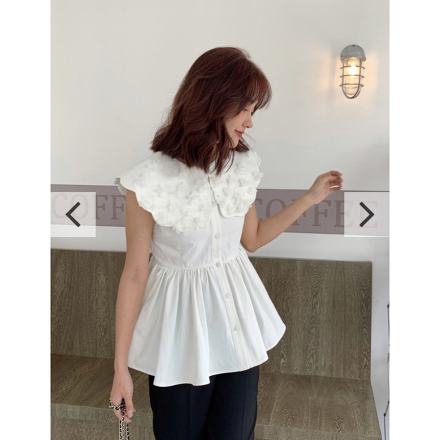 BIRTHDAY BASH(バースデーバッシュ)の【新品未使用】LILIY FLOWER FRILL TOPS レディースのトップス(シャツ/ブラウス(半袖/袖なし))の商品写真