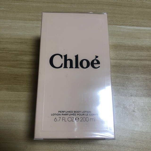 Chloe(クロエ)のクロエ　ボディローション　chloe コスメ/美容のボディケア(ボディローション/ミルク)の商品写真