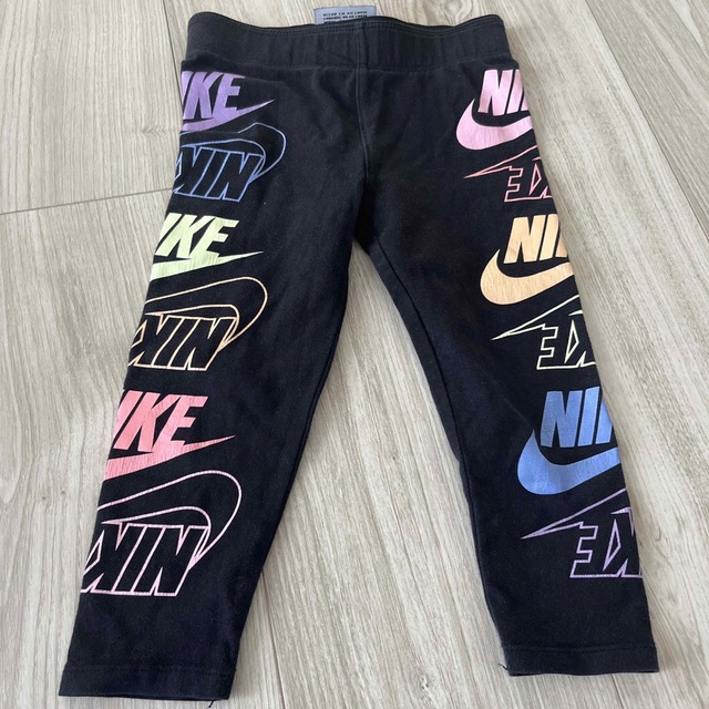 NIKE(ナイキ)のNIKE スパッツ キッズ/ベビー/マタニティのキッズ服女の子用(90cm~)(パンツ/スパッツ)の商品写真