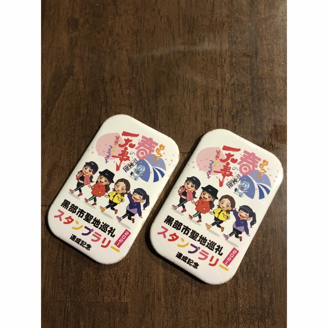 ももクロ　缶バッチ　2個セット エンタメ/ホビーのタレントグッズ(アイドルグッズ)の商品写真