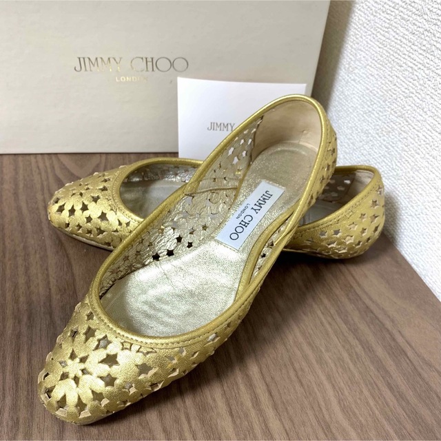 JIMMY CHOO - JIMMY CHOO ジミーチュウ ゴールド 星 フラットシューズの通販 by れいか‘s shop｜ジミーチュウならラクマ