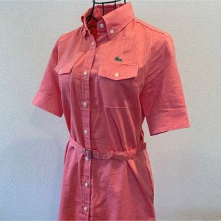 ラコステ(LACOSTE)のラコステ　美品サーモンピンクワンピース(ひざ丈ワンピース)