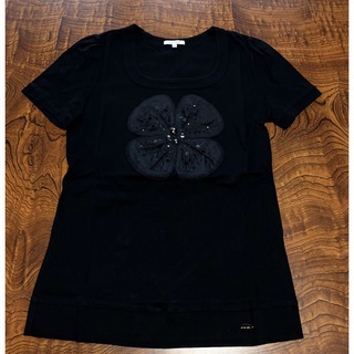 トゥービーシック(TO BE CHIC)のTOBECHIC お花Ｔシャツ Ⅱ(Tシャツ(半袖/袖なし))
