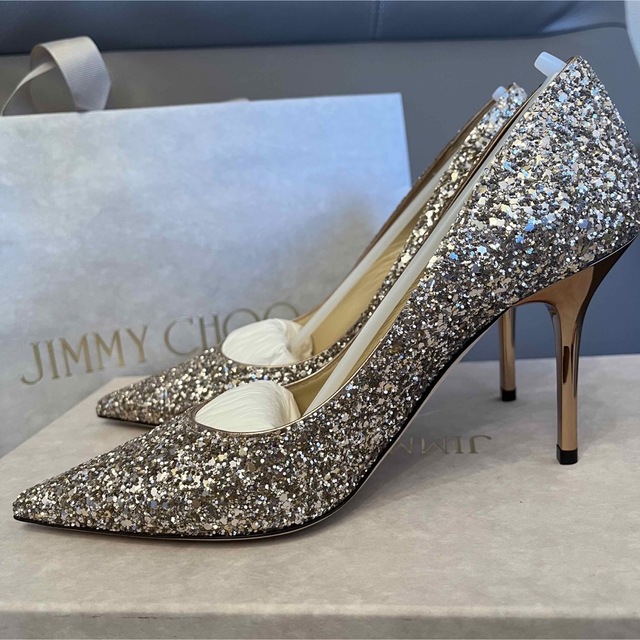 JIMMY CHOO(ジミーチュウ)の未使用品ジミーチュウJIMMY CHOO 341/2グリッターパンプス　ゴールド レディースの靴/シューズ(ハイヒール/パンプス)の商品写真