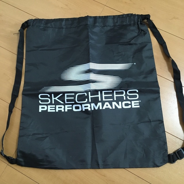 SKECHERS(スケッチャーズ)の✨ 未使用 ✨ SKECHERS スケッチャーズ ショップ袋 ナイロンリュック レディースのバッグ(ショップ袋)の商品写真