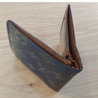 LOUIS VUITTON - 🍀【お手頃】LOUIS VUITTON パスケース/二つ折り ... ルイヴィトン モノグラム 二つ折り札入れ財布 パスケース 定期入れ 本物