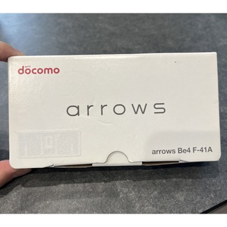 アローズ(arrows)のdocomo arrows 本体 新品未使用 ゴールド(スマートフォン本体)