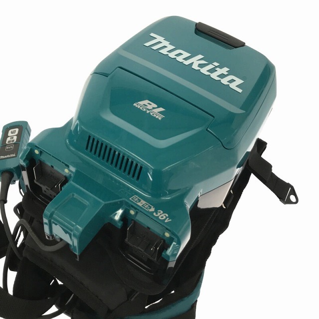 ☆未使用保管品☆makita マキタ 18V+18V/36V 充電式背負いクリーナ VC260DZ 本体+切替ノズル+紙パック10枚入り 集じん機 掃除機 68278