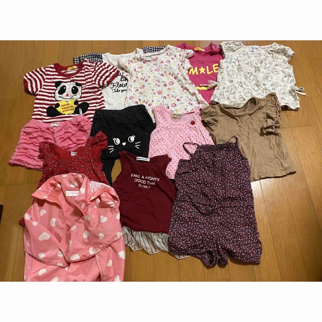 babyGAP(ベビーギャップ)の最終値下げ＊女の子 90サイズ  春夏まとめ売り キッズ/ベビー/マタニティのキッズ服女の子用(90cm~)(Tシャツ/カットソー)の商品写真