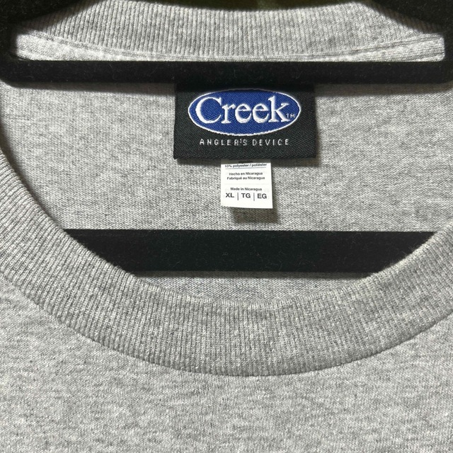 1LDK SELECT(ワンエルディーケーセレクト)のCreek Angler’s Device 反転ロゴ　XL メンズのトップス(Tシャツ/カットソー(半袖/袖なし))の商品写真