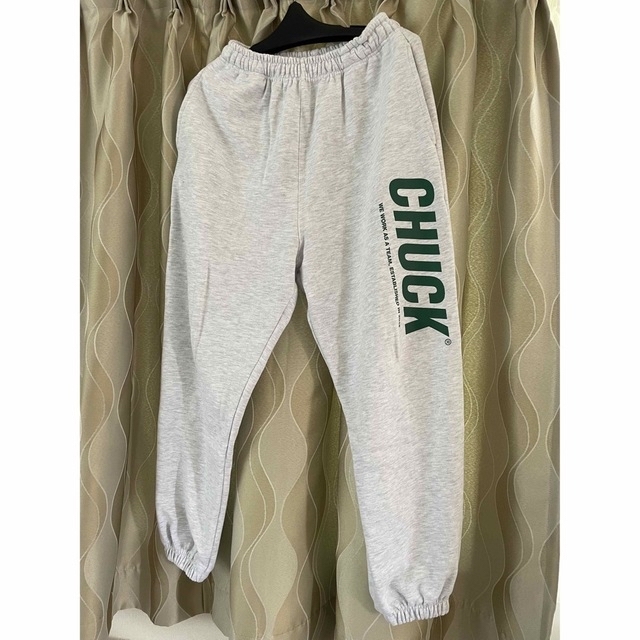 韓国ブランド【CHUCK】チャック 即完売 セットアップ スウェット 韓国ブランド【CHUCK】チャック 即完売 セットアップ スウェット