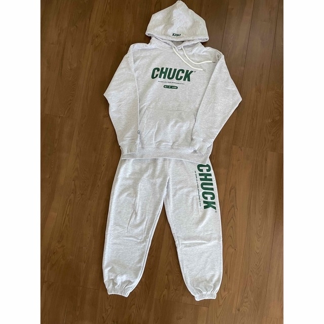 トップス韓国ブランド【CHUCK】チャック　即完売　セットアップ　スウェット