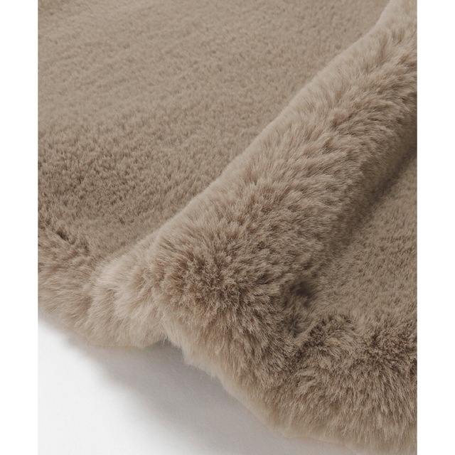 美品♡JENNE ジェンヌ リッチボリューム ファーケープ ベージュ 美品♡JENNE ジェンヌ リッチボリューム ファーケープ ベージュ