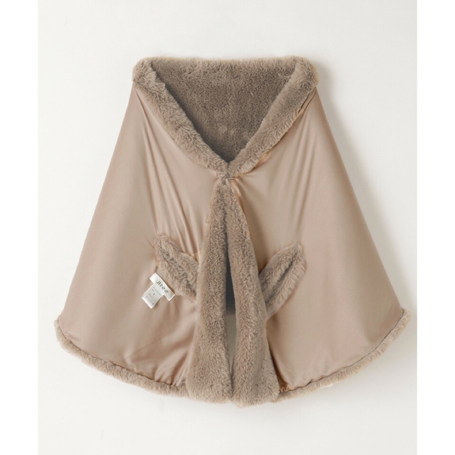 美品♡JENNE ジェンヌ リッチボリューム ファーケープ ベージュ 美品♡JENNE ジェンヌ リッチボリューム ファーケープ ベージュ