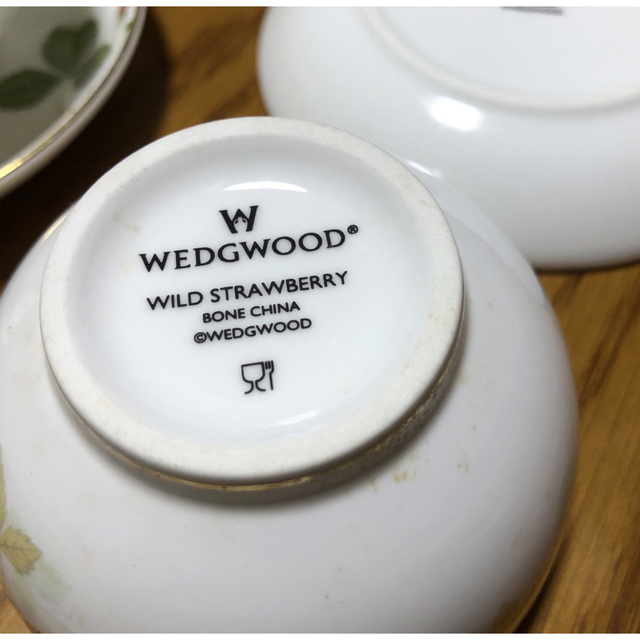 WEDGWOOD(ウェッジウッド)のお値下げ ウエッジウッド 湯呑み2客セット インテリア/住まい/日用品のキッチン/食器(グラス/カップ)の商品写真