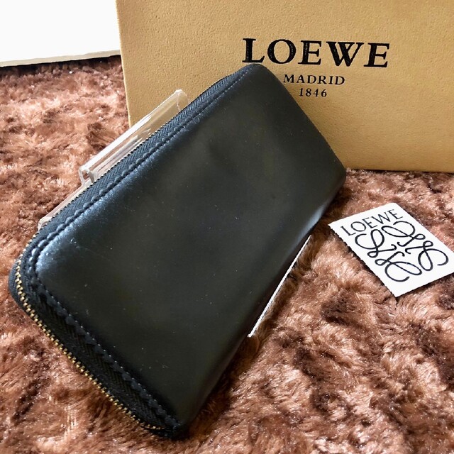 LOEWE(ロエベ)のLOEWE　ロエベ　長財布　人気　美品 レディースのファッション小物(財布)の商品写真