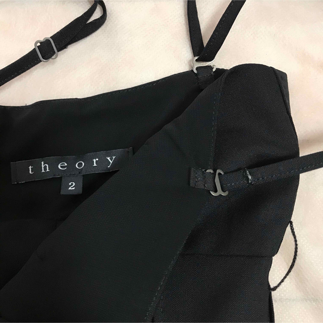 theory(セオリー)の匿名配送　Theory ワンピース✨ レディースのワンピース(ひざ丈ワンピース)の商品写真