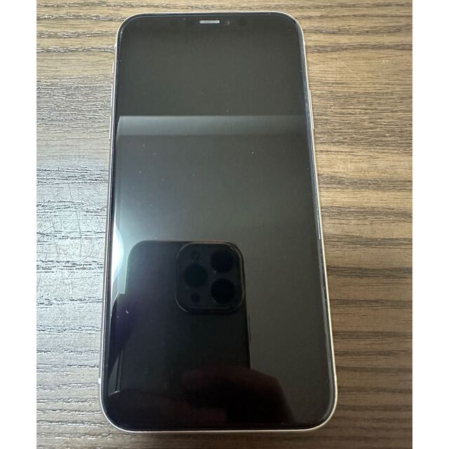 Apple(アップル)のiPhone11 128GB SIMフリー ホワイト スマホ/家電/カメラのスマートフォン/携帯電話(スマートフォン本体)の商品写真