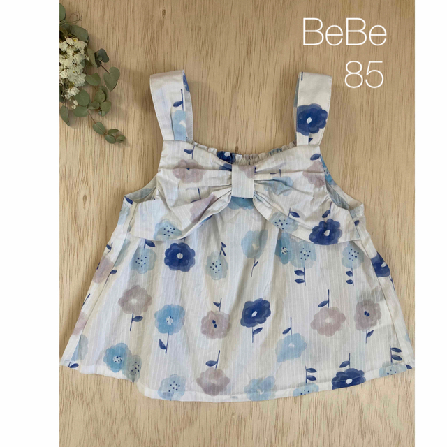 BeBe(ベベ)の【極美品】ベベ　リボンフラワーキャミトップス キッズ/ベビー/マタニティのベビー服(~85cm)(タンクトップ/キャミソール)の商品写真