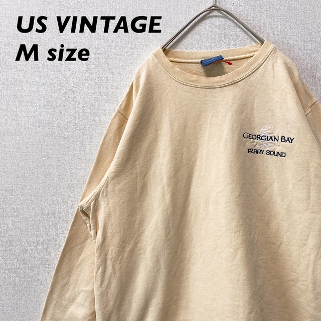 US古着　スウェット　トレーナー　刺繍ロゴ　クリーム色　男女兼用　Mサイズ メンズのトップス(スウェット)の商品写真