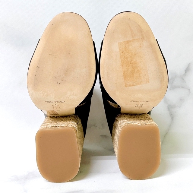 PALOMA BARCELO(パロマバルセロ)の【新品未使用】PALOMA BARCELO ウェッジソールサンダル 黒 24.5 レディースの靴/シューズ(サンダル)の商品写真