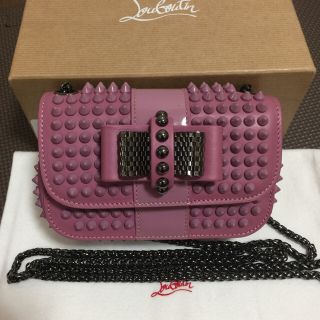 クリスチャンルブタン(Christian Louboutin)のルブタン チェーンバック 売り切り価格(ショルダーバッグ)