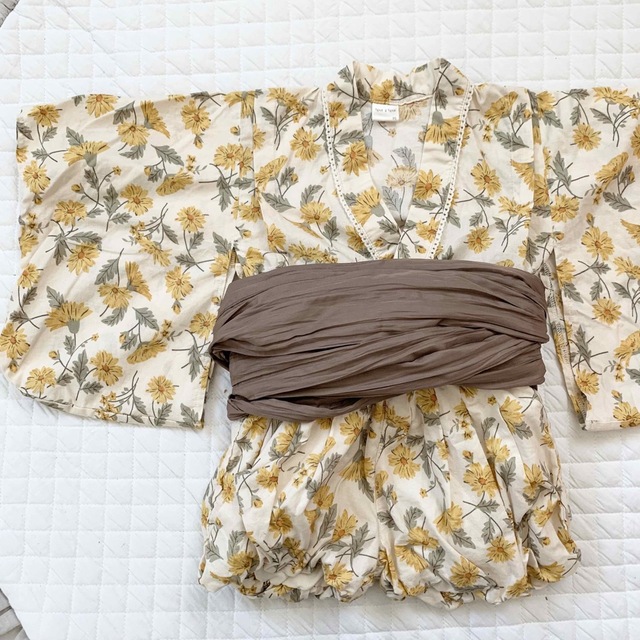 tete a tete(テータテート)のtete a tete 浴衣3点セット95センチ キッズ/ベビー/マタニティのキッズ服女の子用(90cm~)(甚平/浴衣)の商品写真