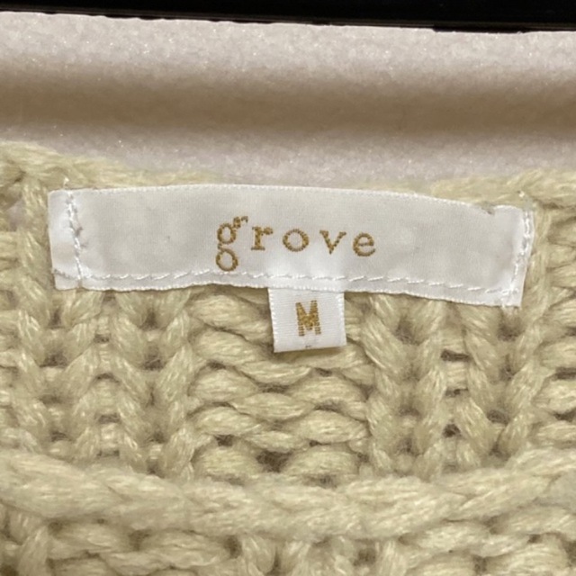 grove(グローブ)の花柄　ニット　ベージュ レディースのトップス(ニット/セーター)の商品写真