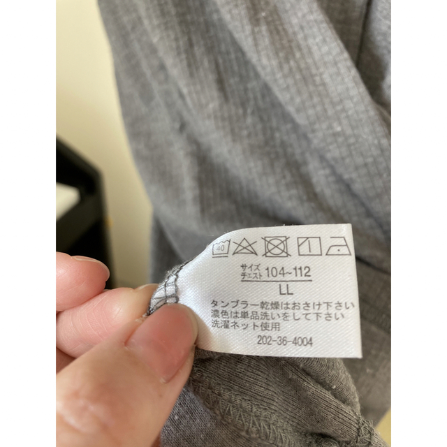 グレー色　薄手素材　トップス メンズのトップス(Tシャツ/カットソー(半袖/袖なし))の商品写真