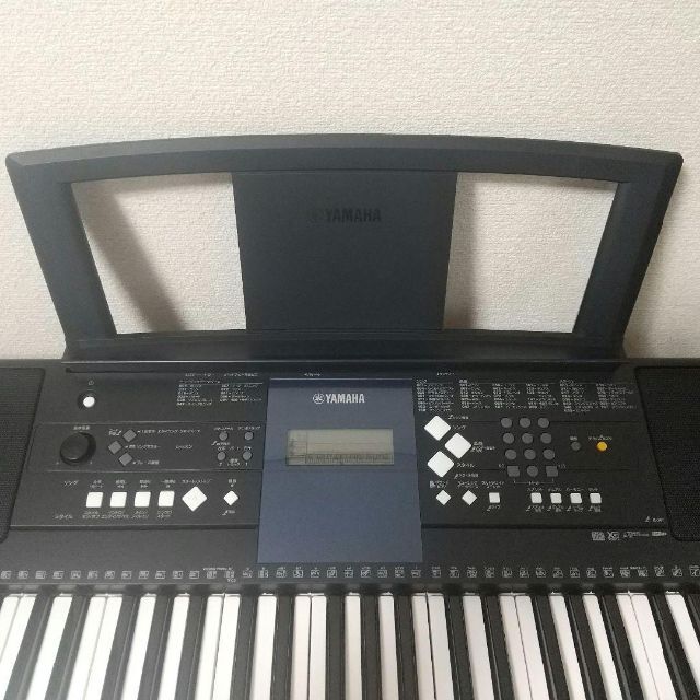 ヤマハ(ヤマハ)の【専用スタンド付】YAMAHA PSR-E333 楽器の鍵盤楽器(電子ピアノ)の商品写真