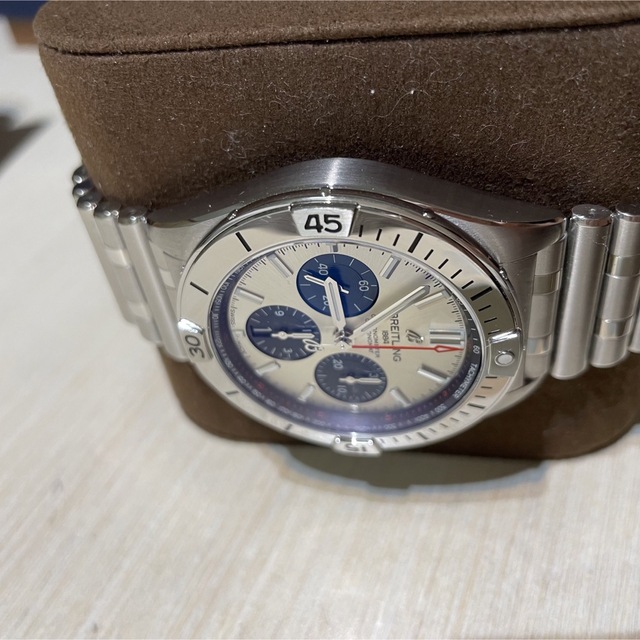BREITLING(ブライトリング)のBREITLING クロノマット B01 42 メンズの時計(腕時計(アナログ))の商品写真