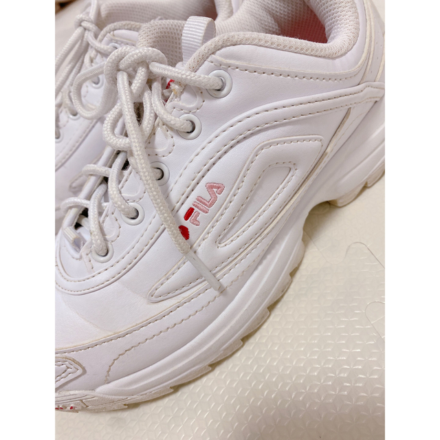 フィラ　FILA スニーカー　ホワイト　バレンタイン　23cm