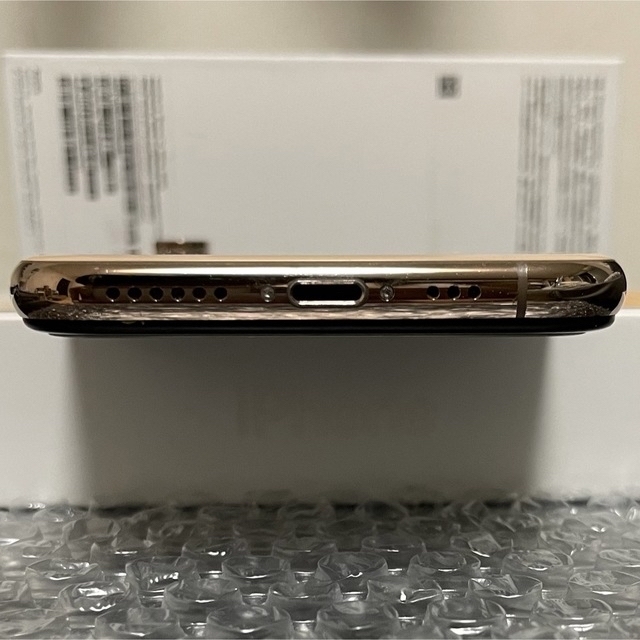 iPhone(アイフォーン)のiPhone XS gold 64GB iPhone本体 ジャンク スマホ/家電/カメラのスマートフォン/携帯電話(スマートフォン本体)の商品写真