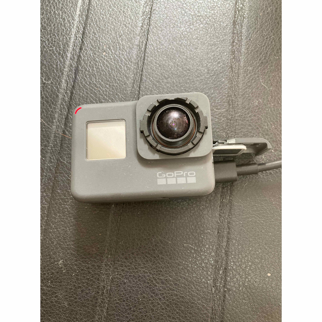 GoPro(ゴープロ)のGoPro HERO 6 シルバー スマホ/家電/カメラのカメラ(ビデオカメラ)の商品写真