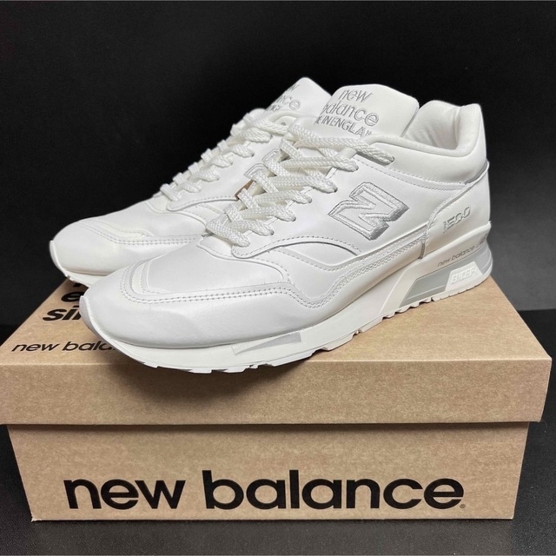 New Balance(ニューバランス)の30cm 新品 ニューバランス M1500 オール レザー ホワイト 1500 メンズの靴/シューズ(スニーカー)の商品写真