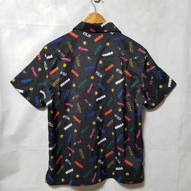 Disney(ディズニー)の新品 ピクサー 半袖 pixar 総柄 アロハシャツ ピクサーロゴ tシャツ メンズのトップス(シャツ)の商品写真