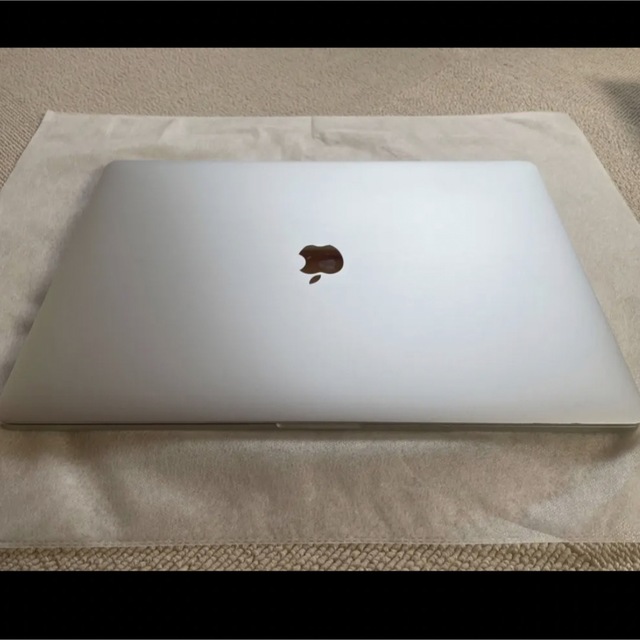 MacBook Pro 16-inch, 2019 シルバー